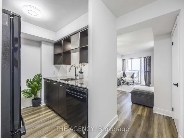 Additional image 5 of 125 Village Green Sq Unit 3308