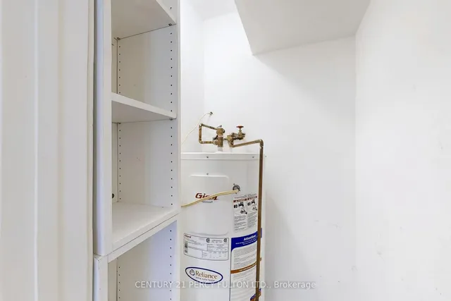 Additional image 25 of 3489 New St