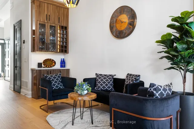 Additional image 9 of 32 Algoma St