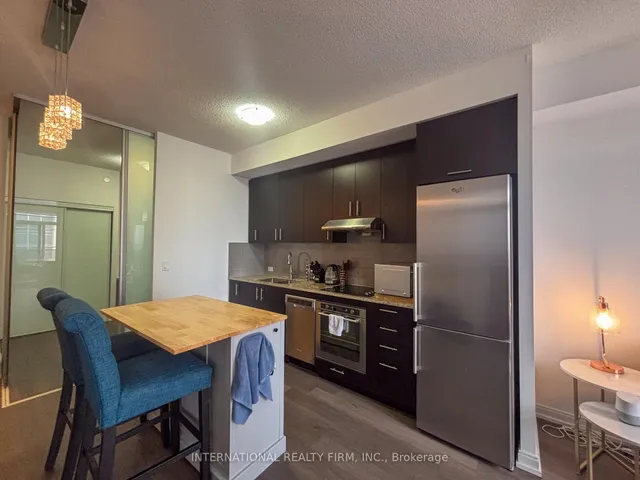 Additional image 8 of 255 Village Green Sq Unit 3104