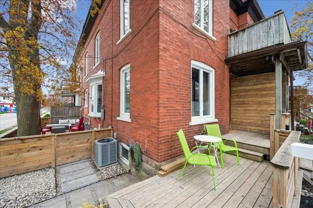 Additional image 3 of 43 Cedar St