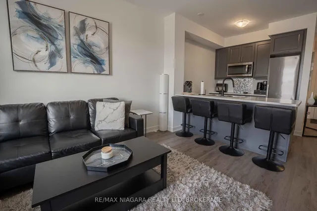 Additional image 26 of 600 North Service Rd Unit 202