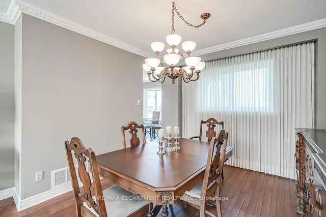 Additional image 14 of 2347 Tweedsmuir Crt