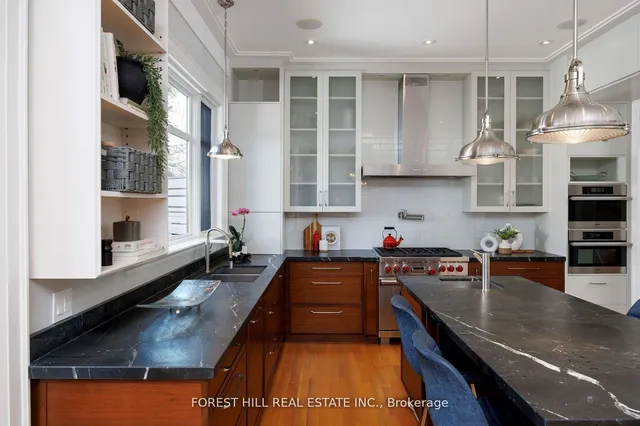 Additional image 9 of 102 Chaplin Cres