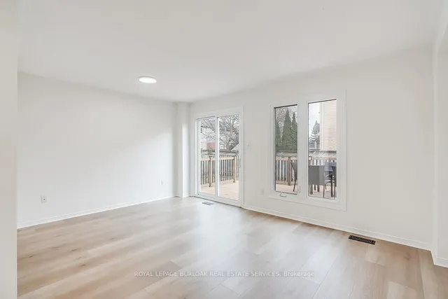 Additional image 8 of 453 Taylor Cres