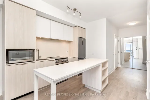 Additional image 15 of 70 Annie Craig Dr Unit 1106