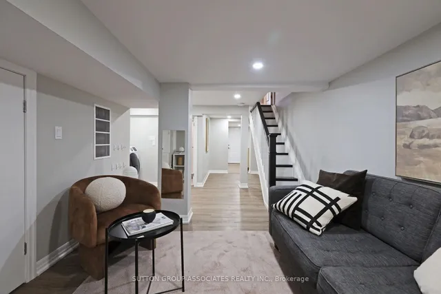 Additional image 35 of 93 Harvie Ave