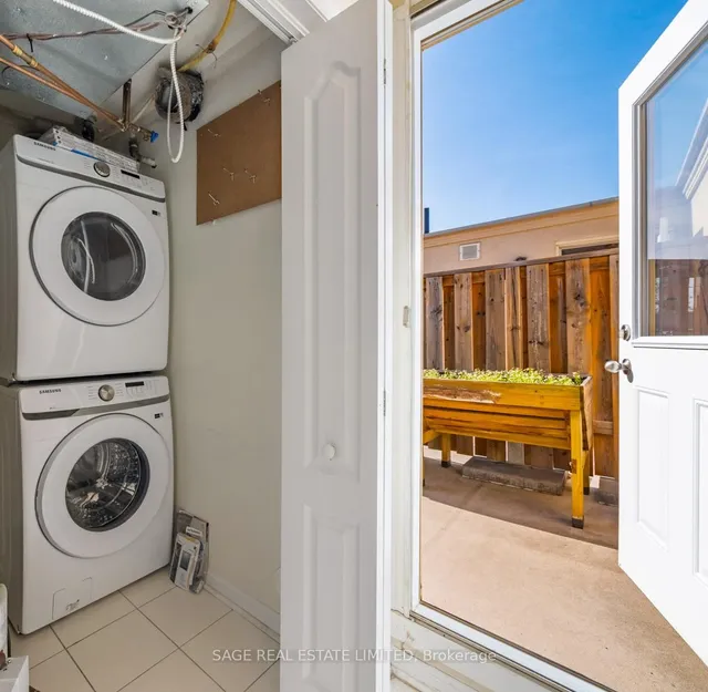 Additional image 19 of 78 Carr St Unit 5