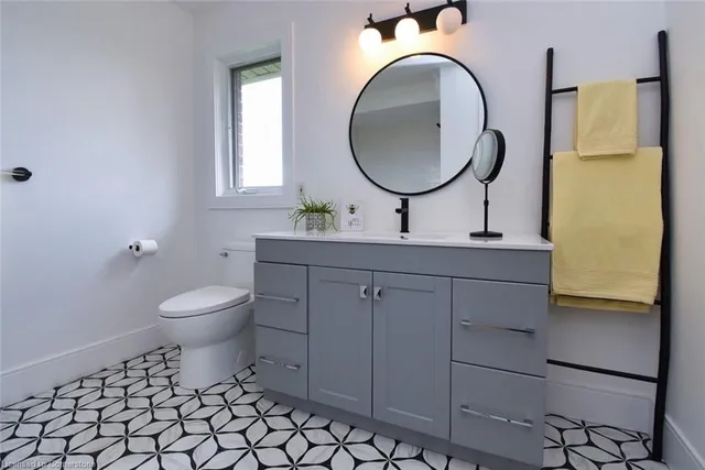 Additional image 40 of 46 Parkmanor Dr