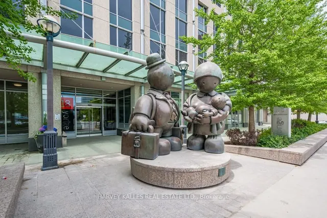 Additional image 2 of 18 Yonge St Unit 2012