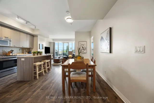 Additional image 3 of 1630 Queen St Unit 507