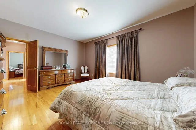 Additional image 36 of 10 Freeman Rd