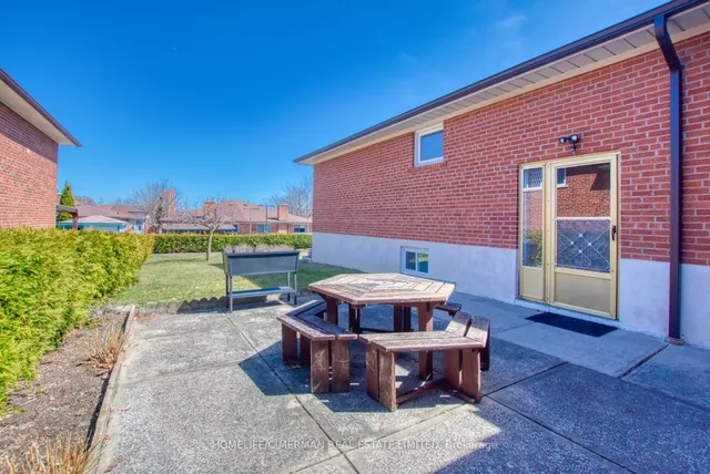 Additional image 21 of 79 Aviemore Dr