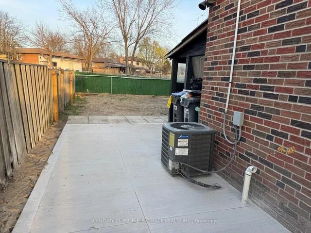 Additional image 44 of 6862 Darcel Ave