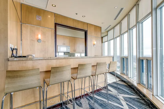 Additional image 21 of 2121 Lakeshore Blvd Unit 816