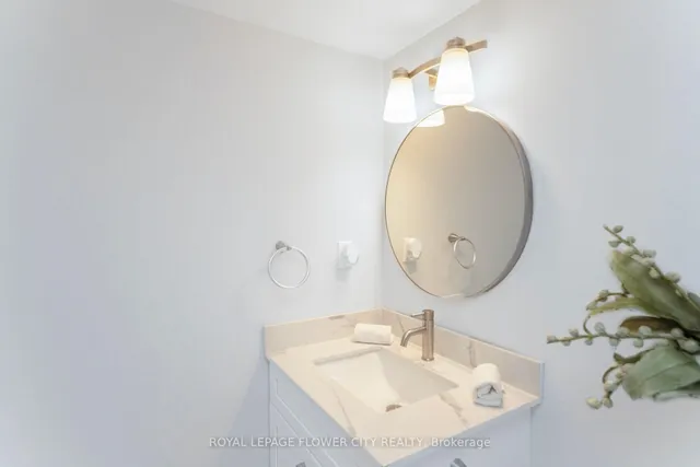 Additional image 39 of 17 KNIGHTSBRIDGE Rd Unit 605