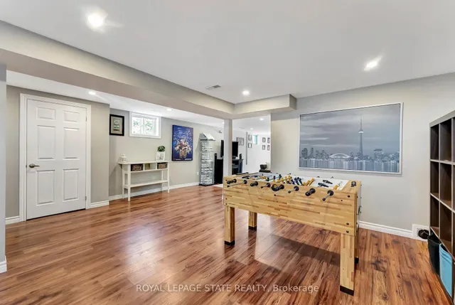 Additional image 31 of 41 Yeoville Crt