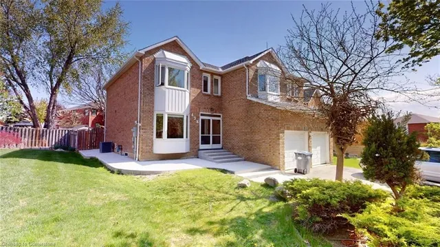 Additional image 2 of 438 Ojibway Trail