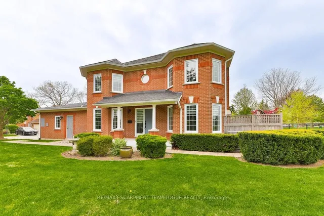 Additional image 3 of 2145 Country Club Dr Unit 13