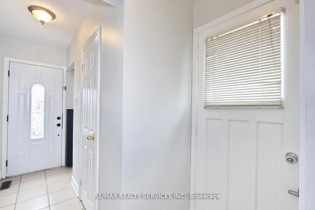 Additional image 39 of 185 Earnscliffe Circ