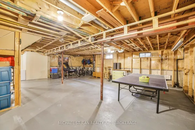 Additional image 35 of 130 Huntingwood Ave