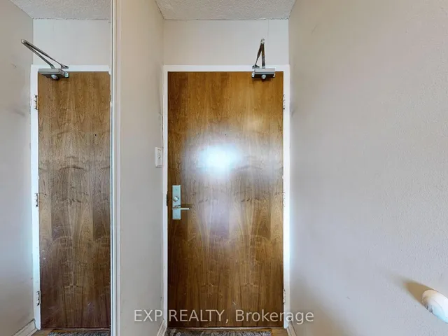 Additional image 20 of 914 Yonge St Unit 1709