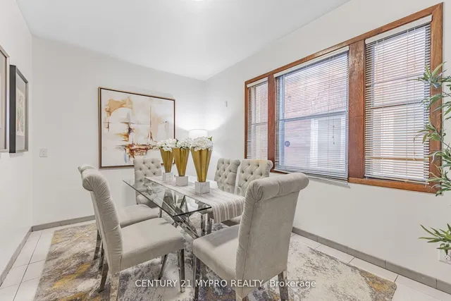 Additional image 7 of 1943 Dufferin St