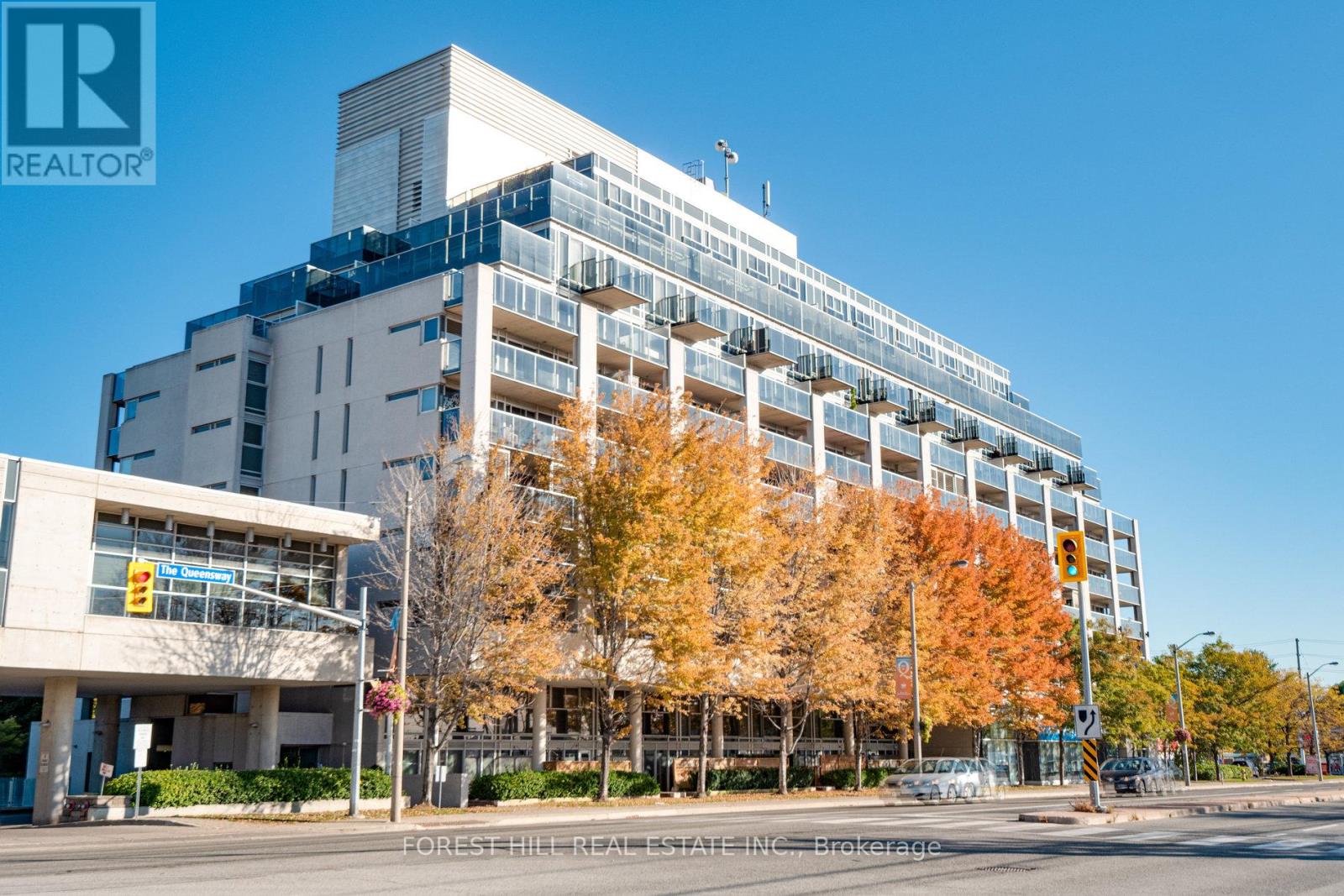 301 - 1040 THE QUEENSWAY AVENUE|Toronto (Islington-City Centre West), Ontario M8Z0A7