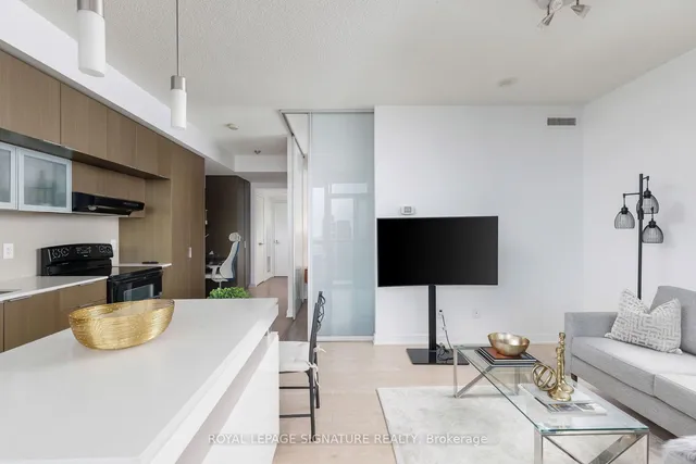 Additional image 20 of 110 Charles St Unit 3410