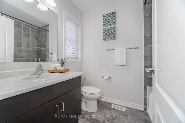 Additional image 36 of 48 Enford Cres