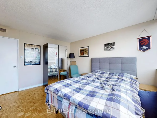 Additional image 17 of 914 Yonge St Unit 1709