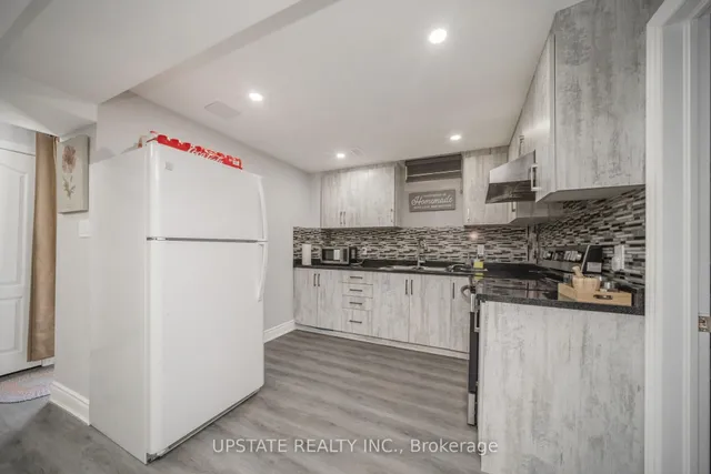 Additional image 28 of 50 Penbridge Circ