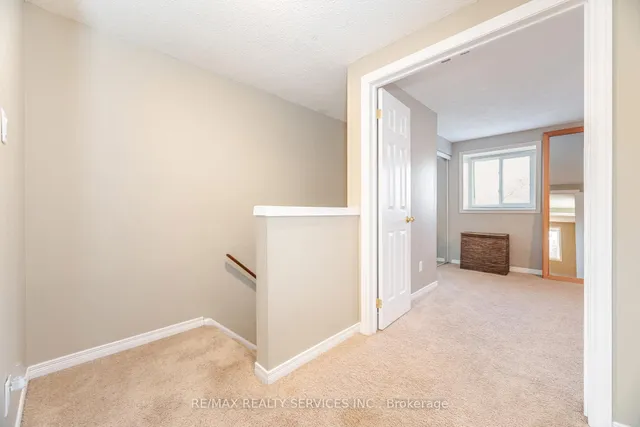 Additional image 17 of 93 Hansen Rd Unit 20