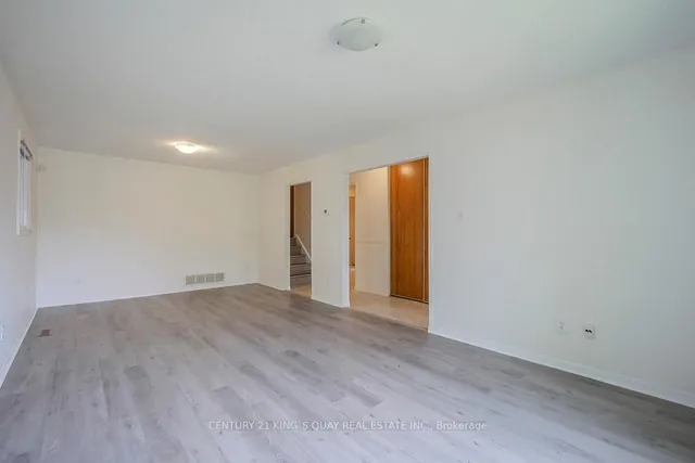 Additional image 10 of 95 Goldhawk Tr