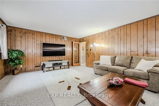 Additional image 36 of 11 COACHMAN Cres