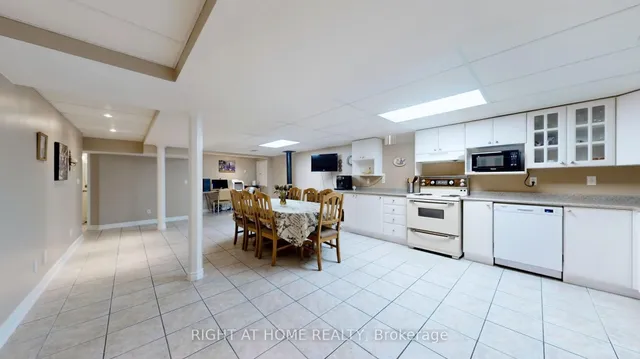 Additional image 32 of 102 Mullis Cres