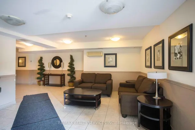 Additional image 26 of 684 Warden Ave Unit 301