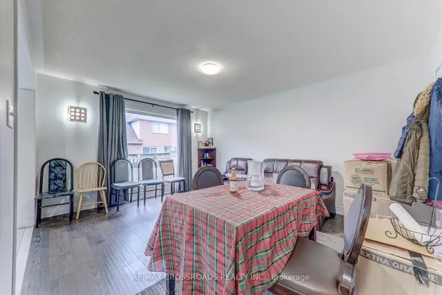 Additional image 6 of 19 Knotwood Cres