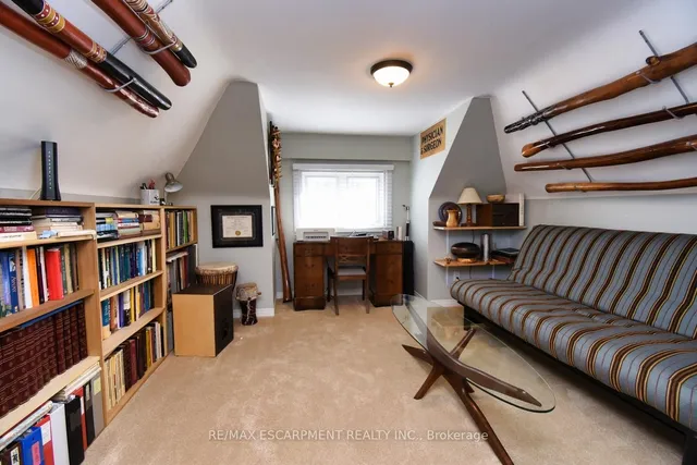 Additional image 27 of 45 Maplewood Ave