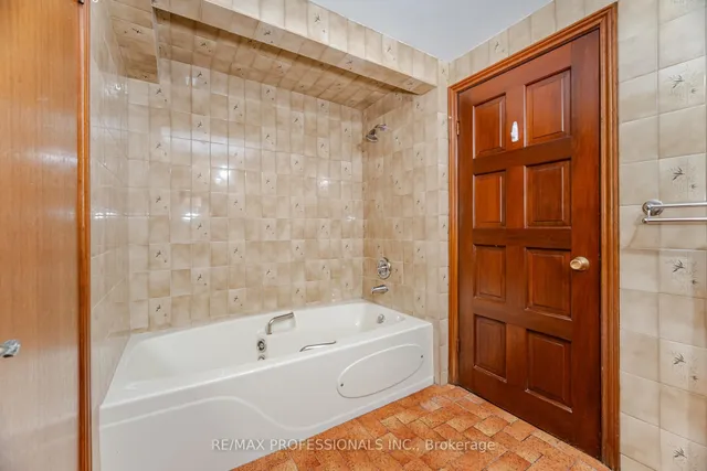 Additional image 30 of 9 Wingrove Hill