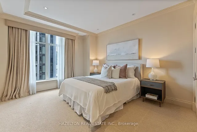 Additional image 37 of 1 St Thomas St Unit 14B