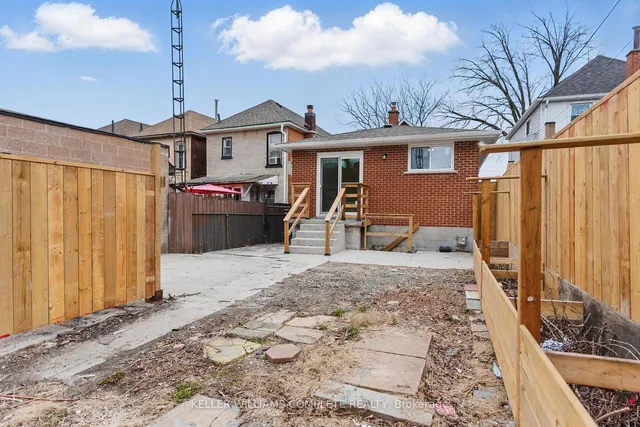 Additional image 31 of 57 BEECHWOOD Ave