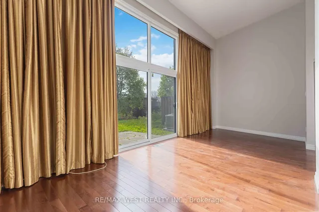 Additional image 17 of 290 Sprucewood Crt Unit 45