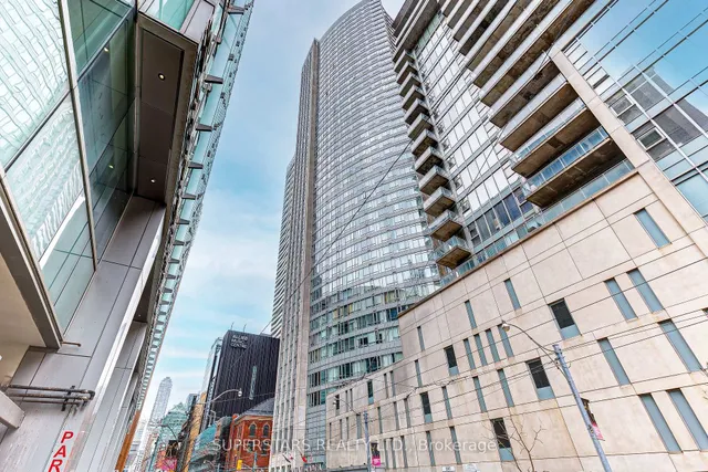 210 Victoria St Unit 913