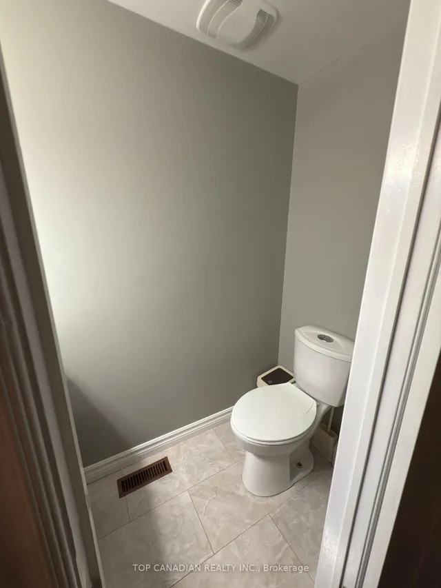 Additional image 25 of 55 English Ivyway Way Unit 62