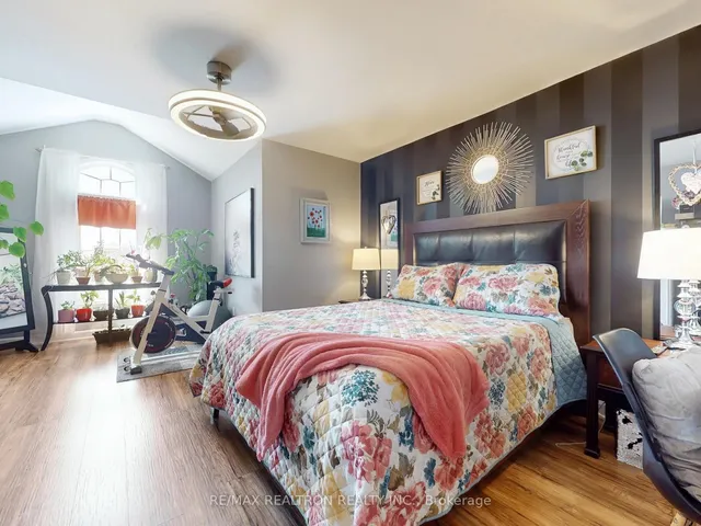 Additional image 30 of 81 Isaac Devins Blvd