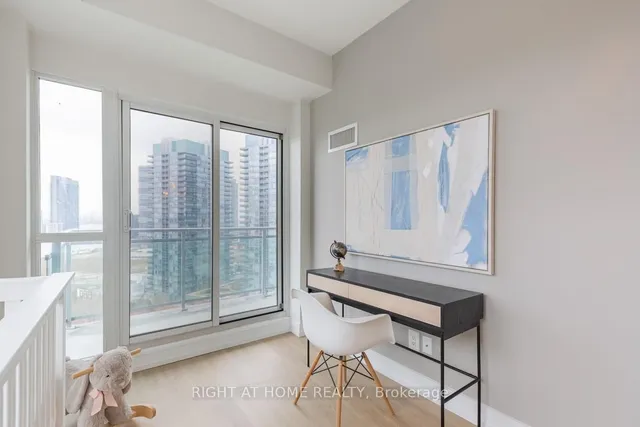 Additional image 19 of 165 Legion Rd Unit 1524