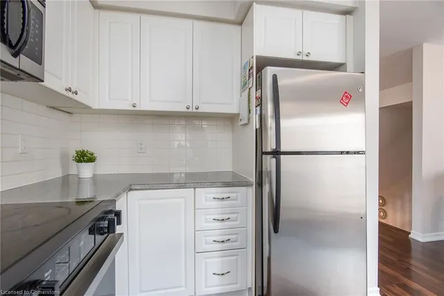 Additional image 20 of 701 Homer Watson Blvd Unit 17