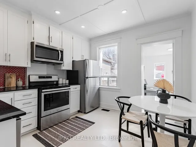 Additional image 12 of 5 Thyra Ave