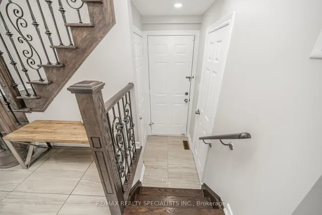 Additional image 38 of 102 Chalkfarm Cres